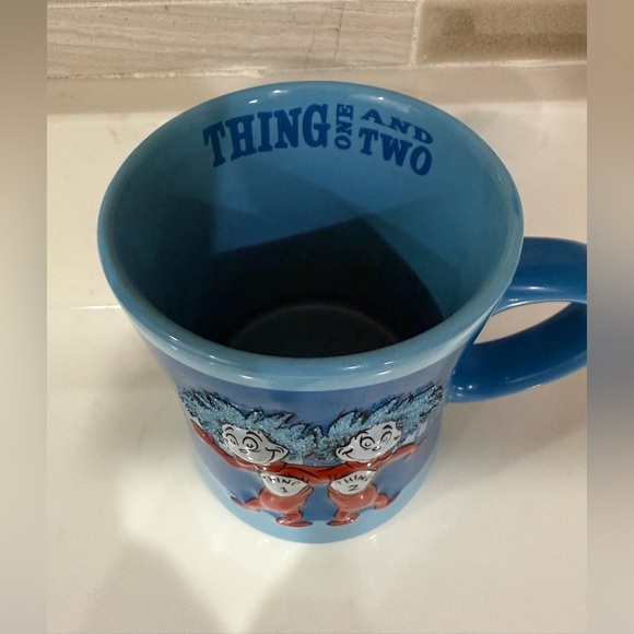 Universal’s Islands of Adventure Blue Dr. Seuss Thing 1 and Thing 2 Mug 2006 - Picture 2 of 8